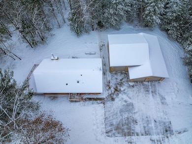 W6017 Howe Ln, New Lisbon, WI 53950 - photo 5