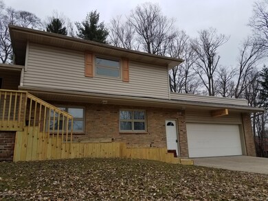 4224 Knoll Cir, Lansing, MI 48917 - photo 2