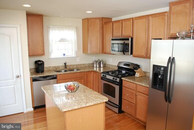 2900 Truffle Oak Place unit 296, Woodbridge, VA 22191 - photo 7