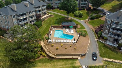9817 Emerald Point Dr unit 7, Charlotte, NC 28278 - photo 6