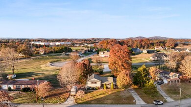 1037 Keith Ln, Morristown, TN 37813 - photo 4