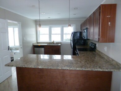 914 Norfolk Ave, Westchester, IL 60154 - photo 3