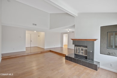 13893 Christian Barrett Dr, Moorpark, CA 93021 - photo 3