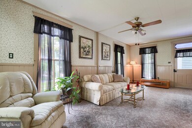 15 E Main St, Brownstown, PA 17508 - photo 5