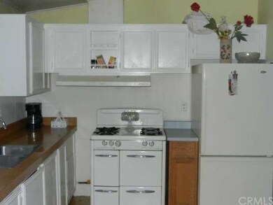 Classic Vintage Gas Stove!!