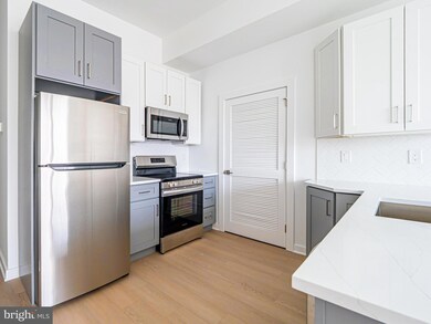 2403 W Thompson St unit 5, Philadelphia, PA 19121 - photo 7