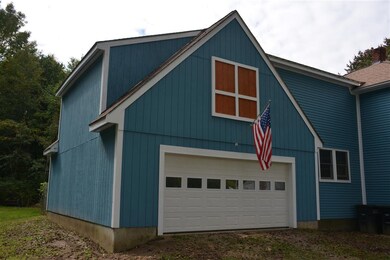 32 Pine St, Danville, NH 03819 - photo 2