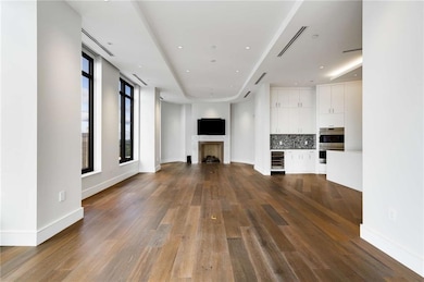 3376 Peachtree Rd NE unit 33B, Atlanta, GA 30326 - photo 4