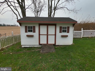 329 Winding Way, Womelsdorf, PA 19567 - photo 4