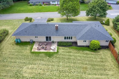 41 Pinewood Dr, Framingham, MA 01701 - photo 5