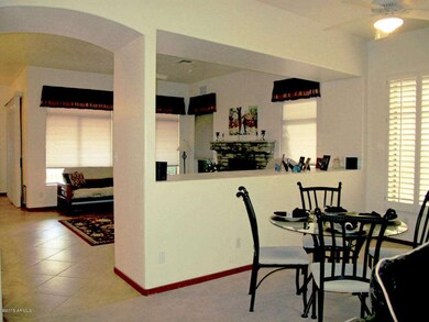DiningToFamilyRoom