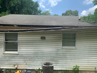 1445 Brooks Ave 2