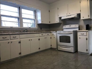 305 S Fairoak St, Shelbyville, TN 37160 - photo 5