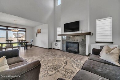 Expansive and Inviting Living Room
