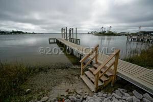 Concrete pier with boat lift!