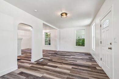 6-web-or-mls-803-s-waverly-st