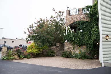 301 Plantation St unit 1, Worcester, MA 01604 - photo 4