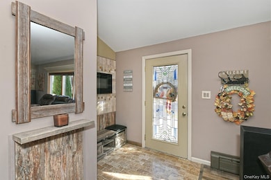 150 Hallock Landing Rd, Rocky Point, NY 11778 - photo 7