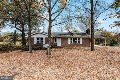 6223 Townsend Dr, King George, VA 22485 - photo 2