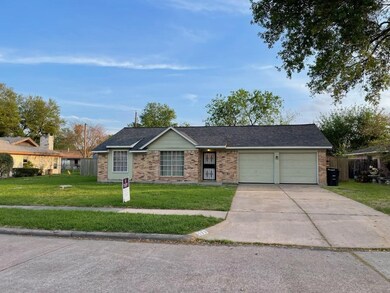 1023 Twinbrooke Dr, Houston, TX 77088 - photo 2