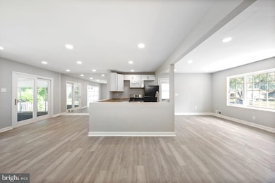 6806 Nashville Rd, Lanham, MD 20706 - photo 5