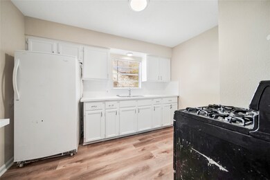 6807 England St, Houston, TX 77021 - photo 5