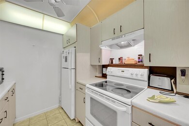 2801 Victoria Way unit D3, Coconut Creek, FL 33066 - photo 3