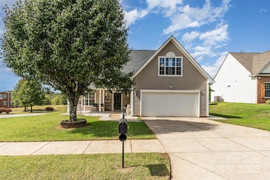 1703 Wagner Pointe Dr NW, Conover, NC 28613 - photo 2