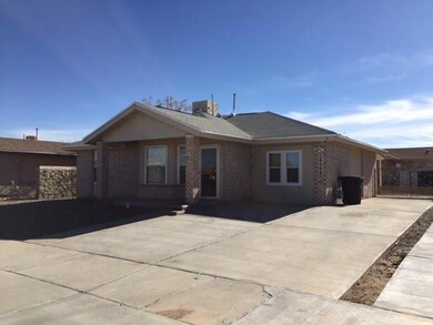 14508 Alcon Dr, Horizon City, TX 79928 - photo 3