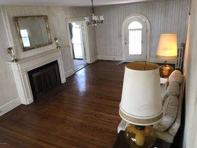 1420 Edgewood Cir, Jacksonville, FL 32205 - photo 4