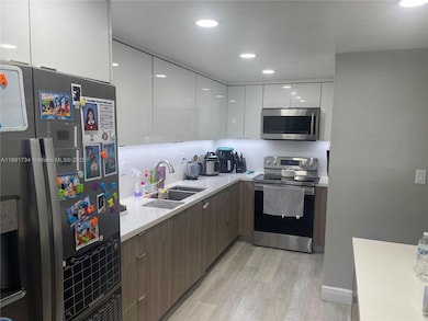 10090 NW 80th Ct unit 1302, Hialeah Gardens, FL 33016 - photo 3