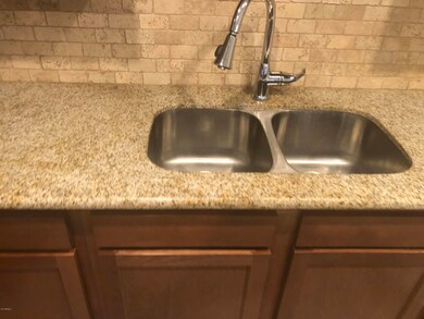 4609 W Earll Dr, Phoenix, AZ 85031 - photo 4