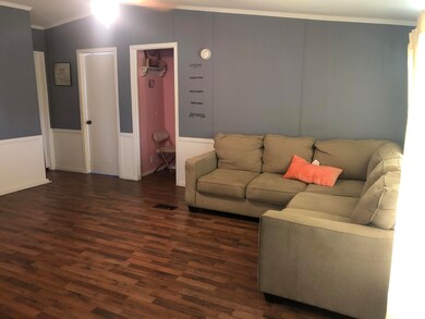 6F385152-AD25-4110-8907-4F798FE39576