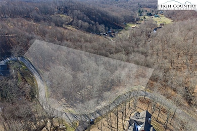 G54 Skycamp Overlook, Banner Elk, NC 28604 - photo 4