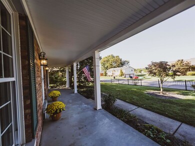 7833 Ridgemont Dr, Newburgh, IN 47630 - photo 4