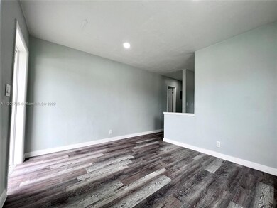 2318 Freedom St unit 5, Hollywood, FL 33020 - photo 5