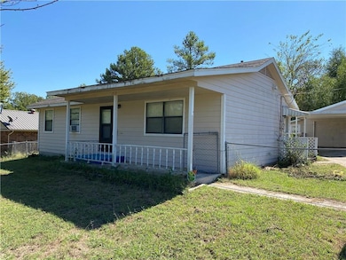 212 E Beech St, Tecumseh, OK 74873 - photo 2