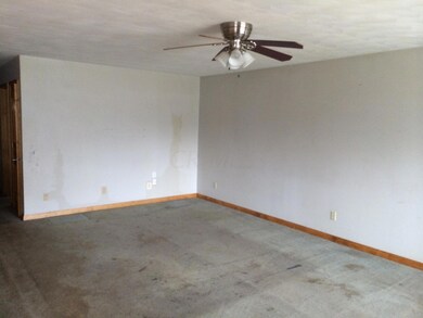 1645 Eastbrook Dr S, Columbus, OH 43223 - photo 6