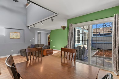 2522 S Worchester Ct unit B, Aurora, CO 80014 - photo 6