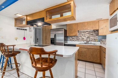 Kitchen bar seating
