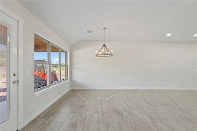 1119 Center Court Cir, Grove, OK 74344 - photo 7