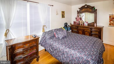 5834 Rexford Dr unit 726, Springfield, VA 22152 - photo 2