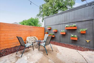 301 Oak Shadow Cir, Bedford, TX 76021 - photo 6