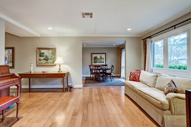 10027 Doliver Dr, Houston, TX 77042 - photo 5