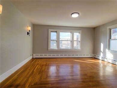 28 Friendship St unit 2, Newport, RI 02840 - photo 7