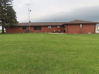 3341 Q Rd, David City, NE 68632 - photo 4