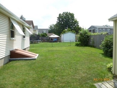 34 Auburn St, Chicopee, MA 01013 - photo 4