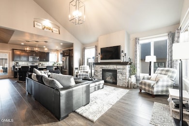 1416 Community Lp MLS-14