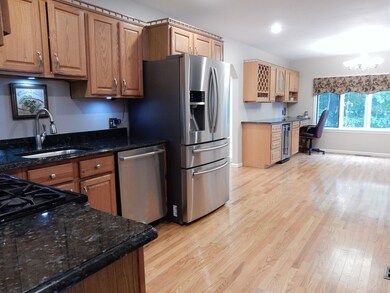 14 Elm St, Foxboro, MA 02035 - photo 4