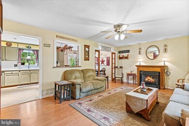 321 Maden St, Fredericksburg, VA 22407 - photo 3